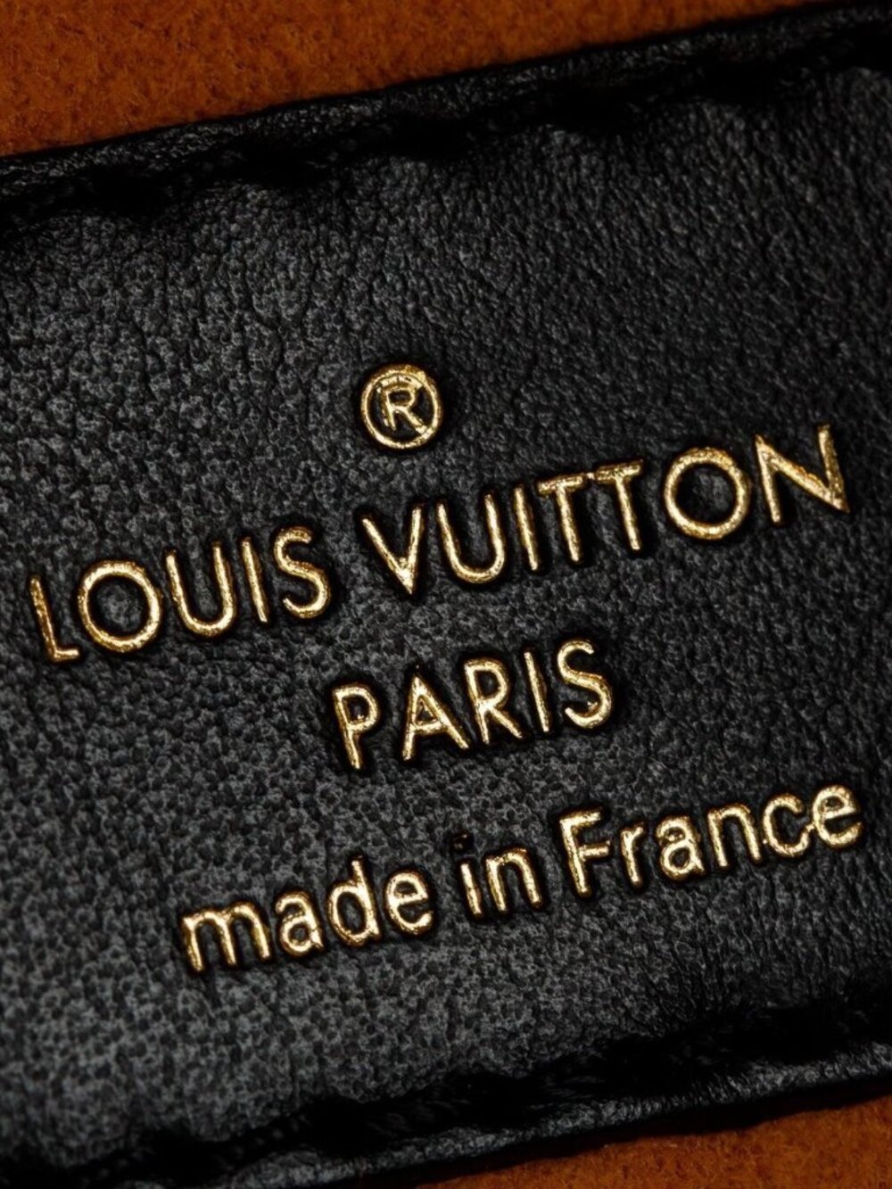 LOUIS VUITTON LV 2022 Black Calf Monogram Tufting On My Side MM - Picture 3 of 8